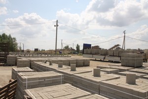 Блок строительный вибропрессованный из отсева щебня